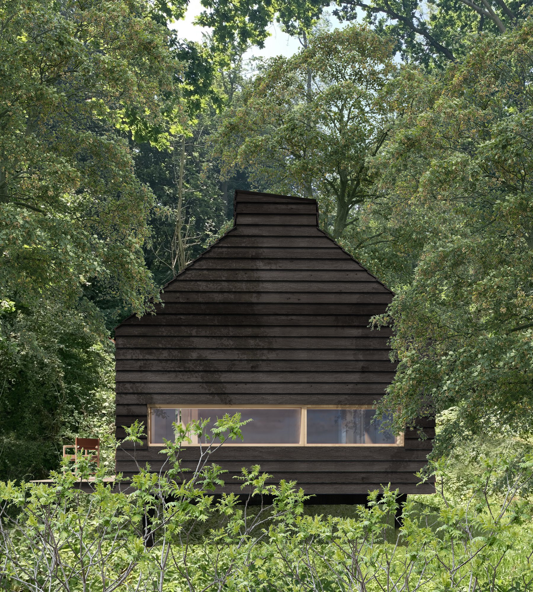 Mørk træhytte i tæt skov